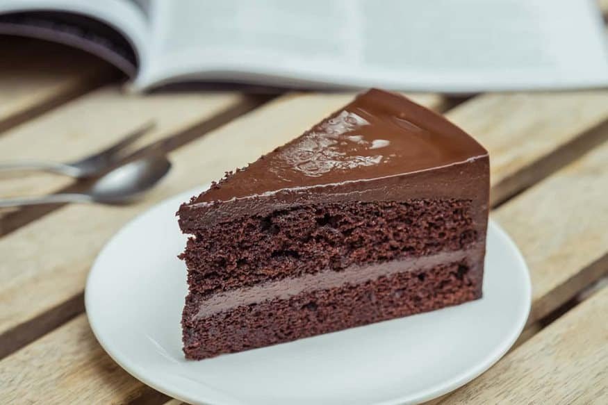 smooth-chocolate-cake